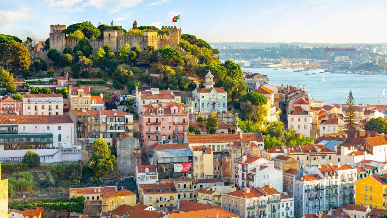foto de vista de lisboa e do castelo de são jorge